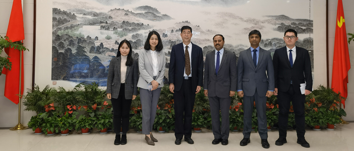 Consul General met Mr. Huang Xiqiang, Dy. Director General,
FAO, Jiangsu Province (24 Nov 2021)